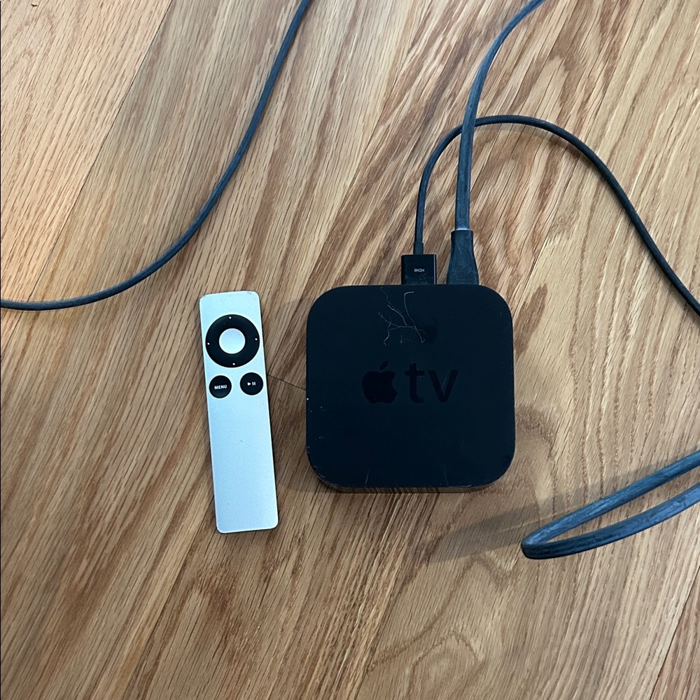 Apple Streaming Device with Remote - Black and White Model 1427 3rd generation